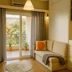 Calm & Comfortable - At Kalamaria * Thessaloniki