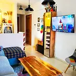 Апартамент Calm & Comfortable - At Kalamaria Солун